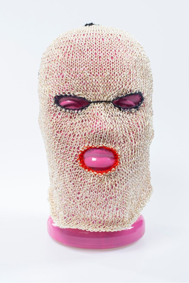 Μπεζ μεταλλιζέ χειροποίητη μάσκα balaclava με διακοσμητικό αστέρι