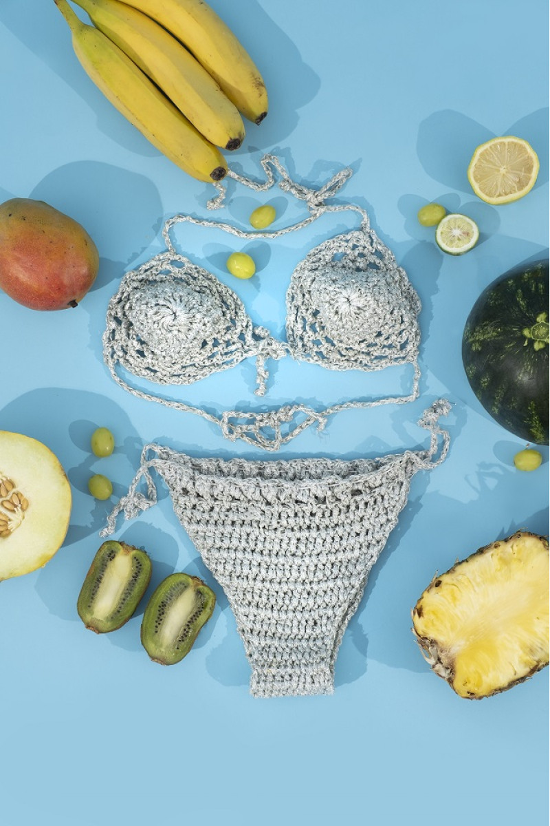 Χειροποίητο ασημί κροσέ μπικίνι Χειροποίητο ασημί κροσέ μπικίνι