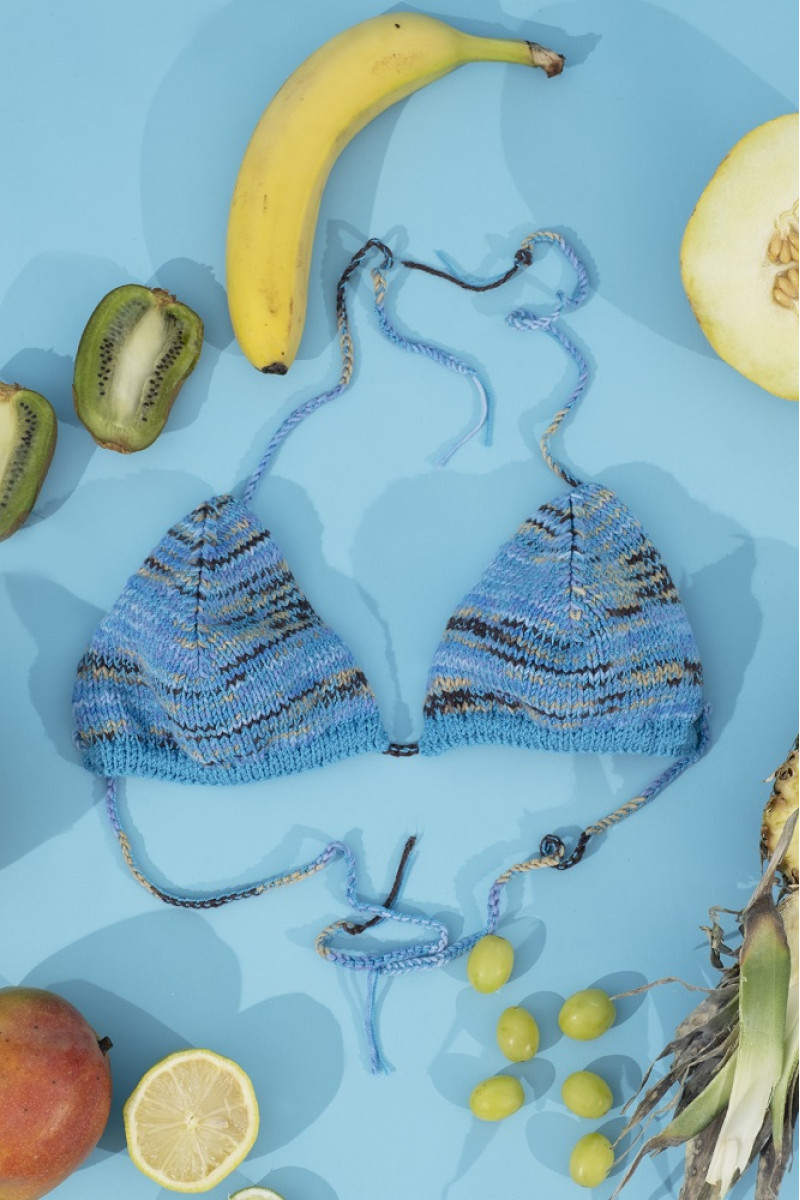 Χειροποίητο πλεκτό τοπ με ρίγες