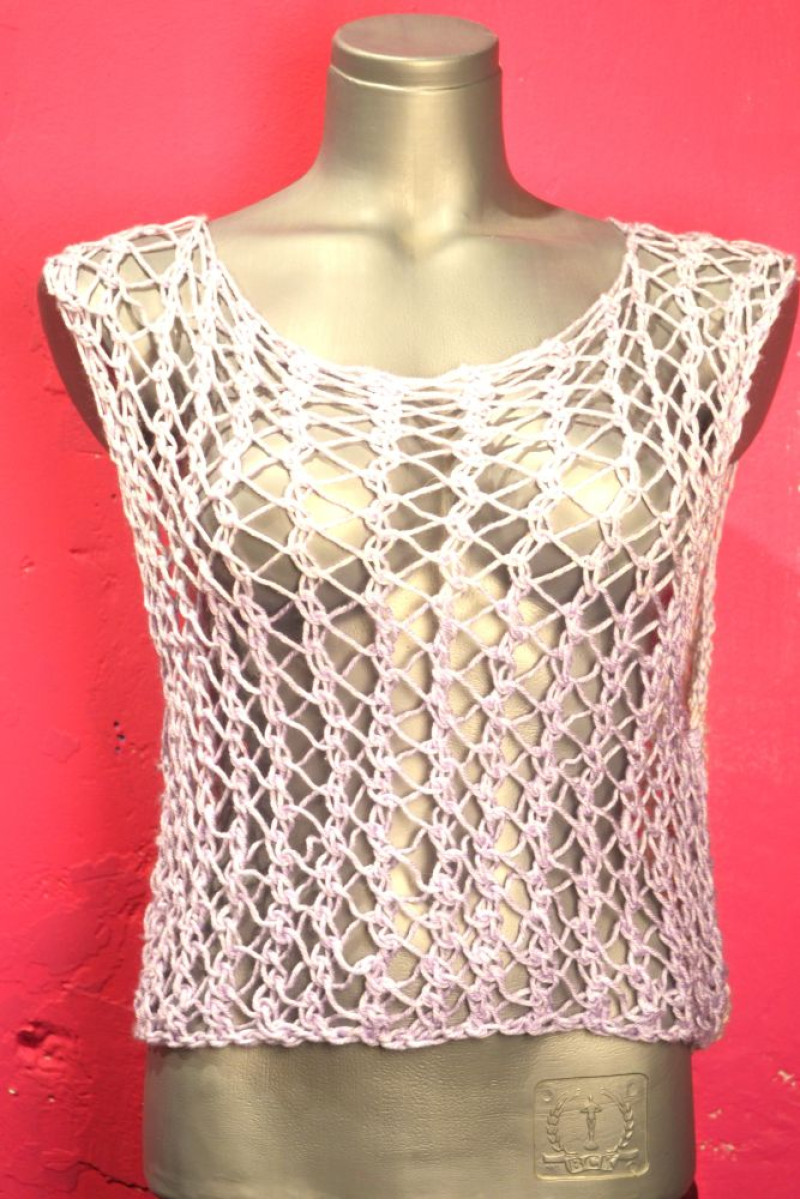 Χειροποίητο αμάνικο τοπ