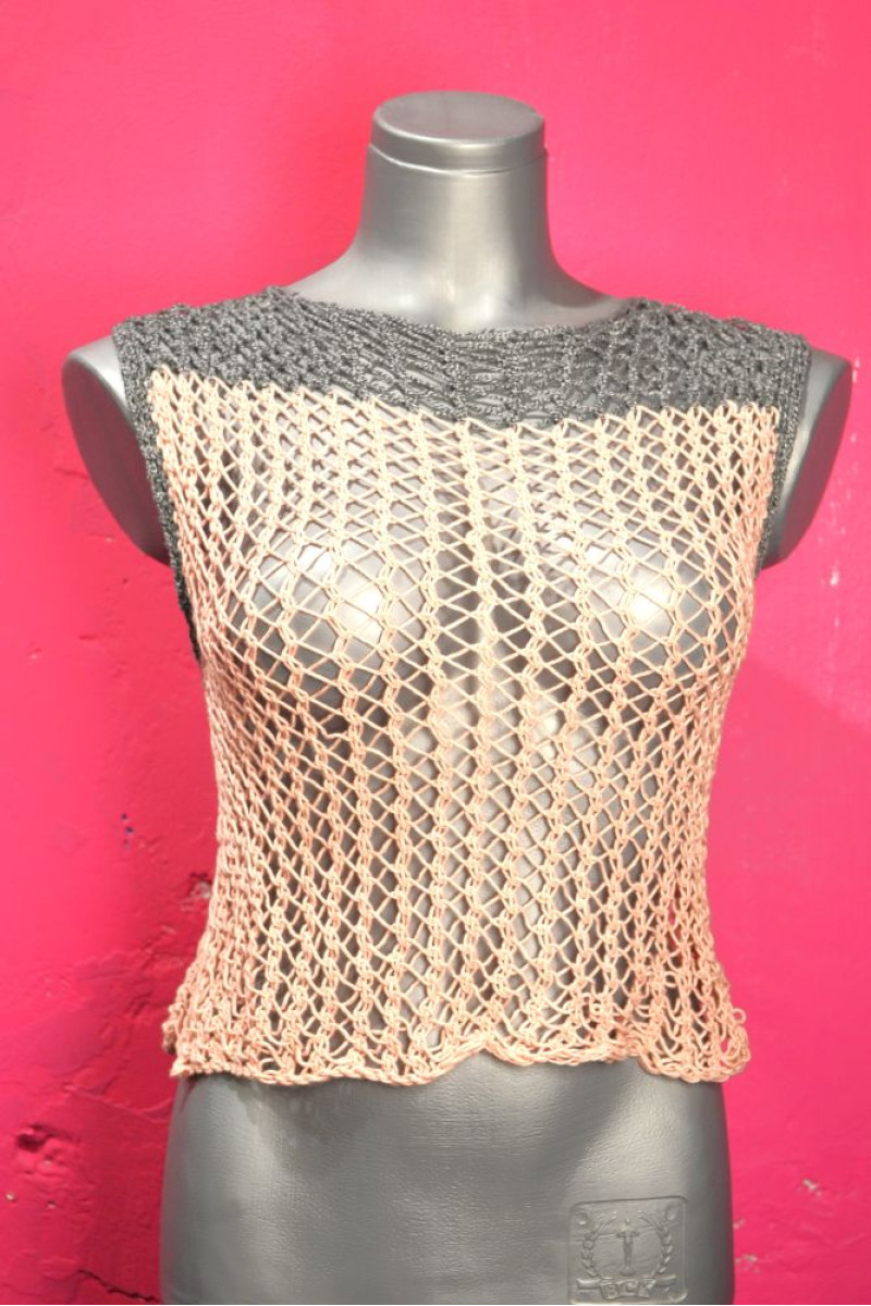 Χειροποίητο κοντό τοπ