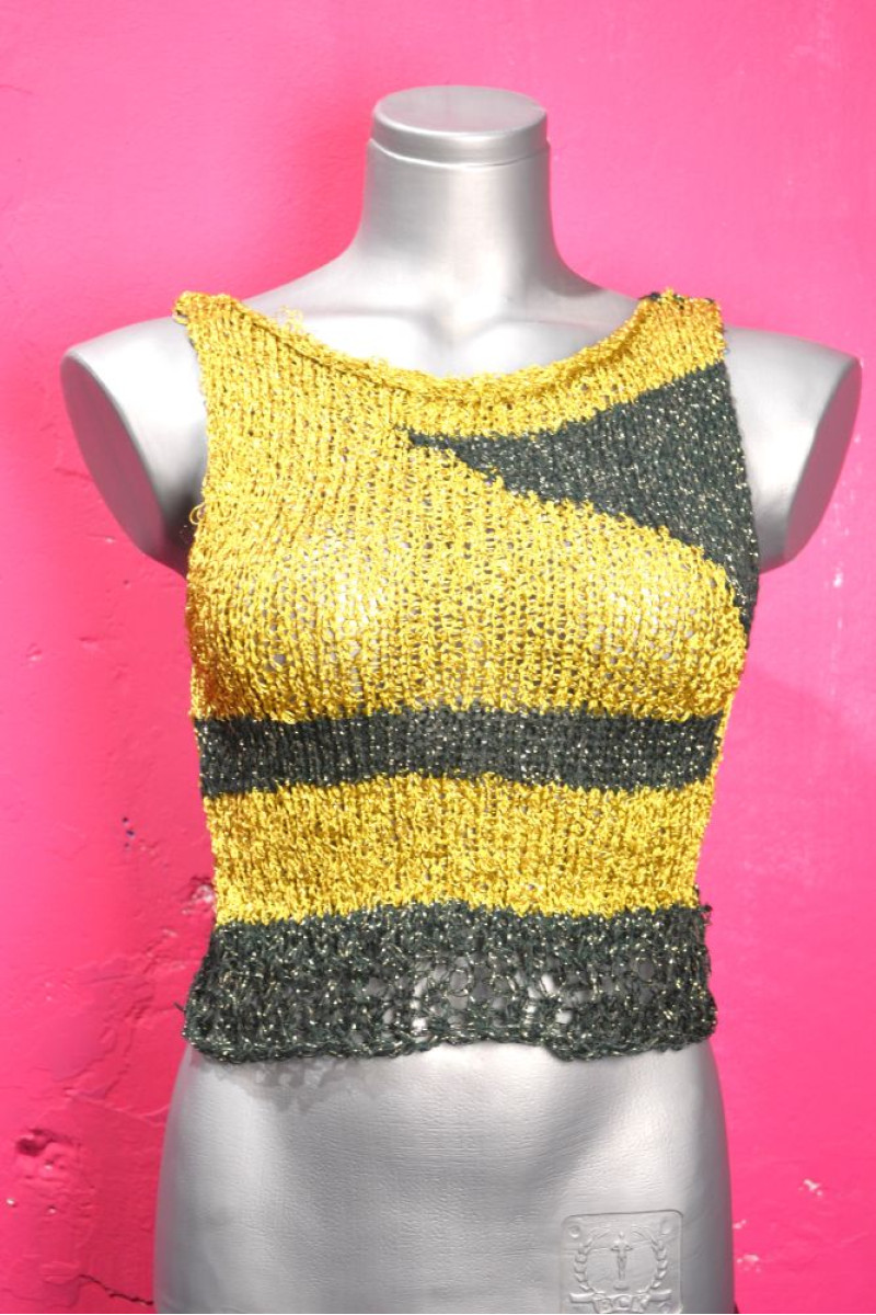 Χειροποίητο κοντό τοπ