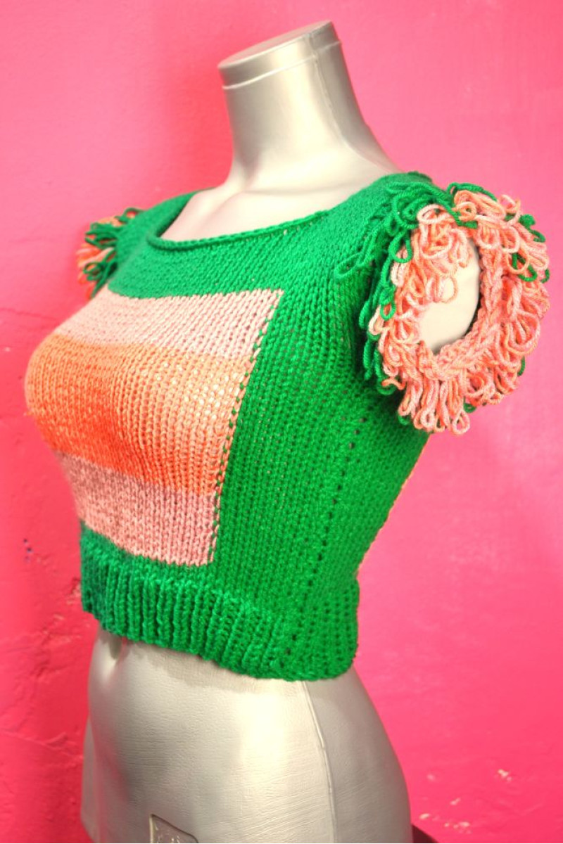 Χειροποίητο κοντό τοπ