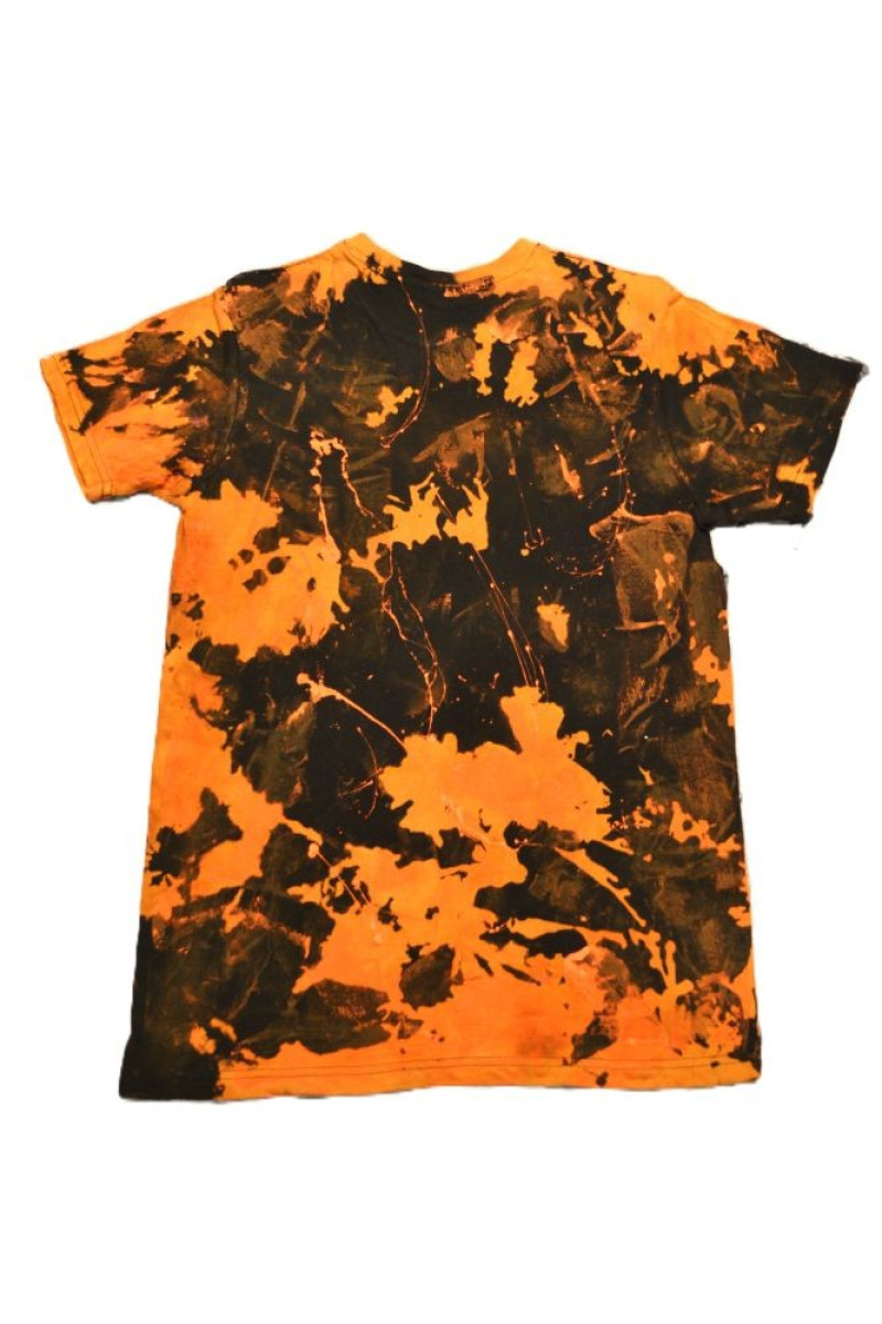 Μαύρο t-shirt ζωγραφισμένο στο χέρι